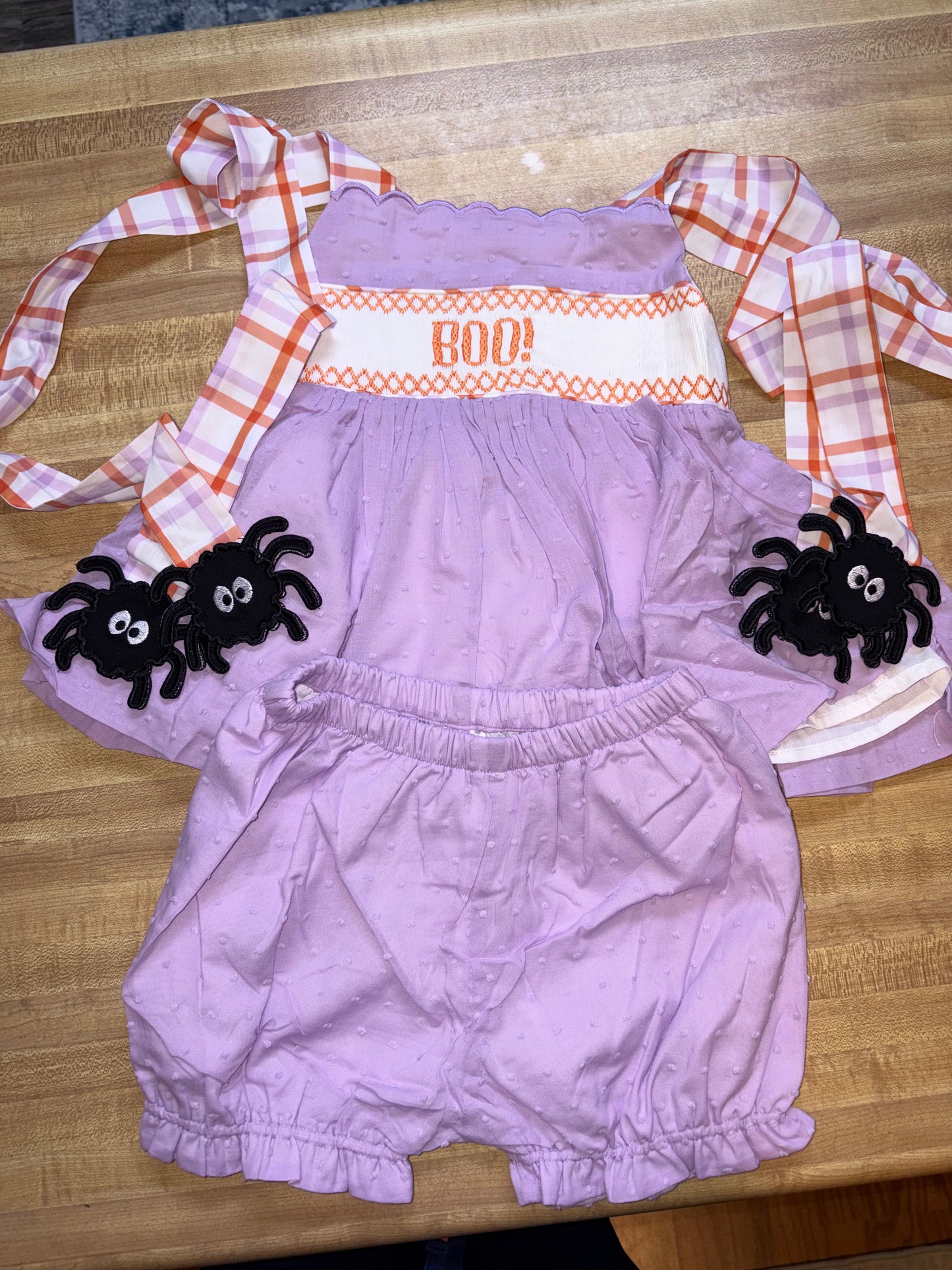 *READY TO SHIP- applique spider short set