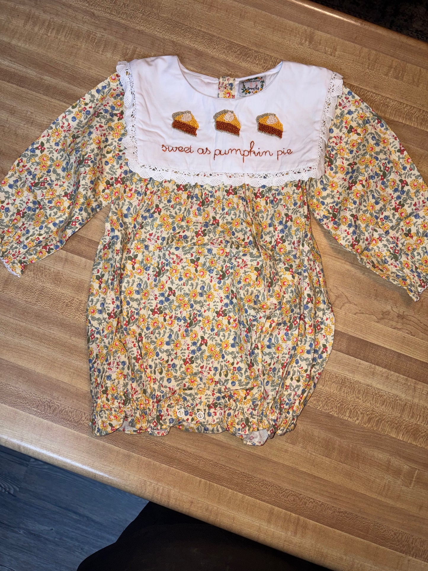 *READY TO SHIP- sweet as pumpkin pie bubble